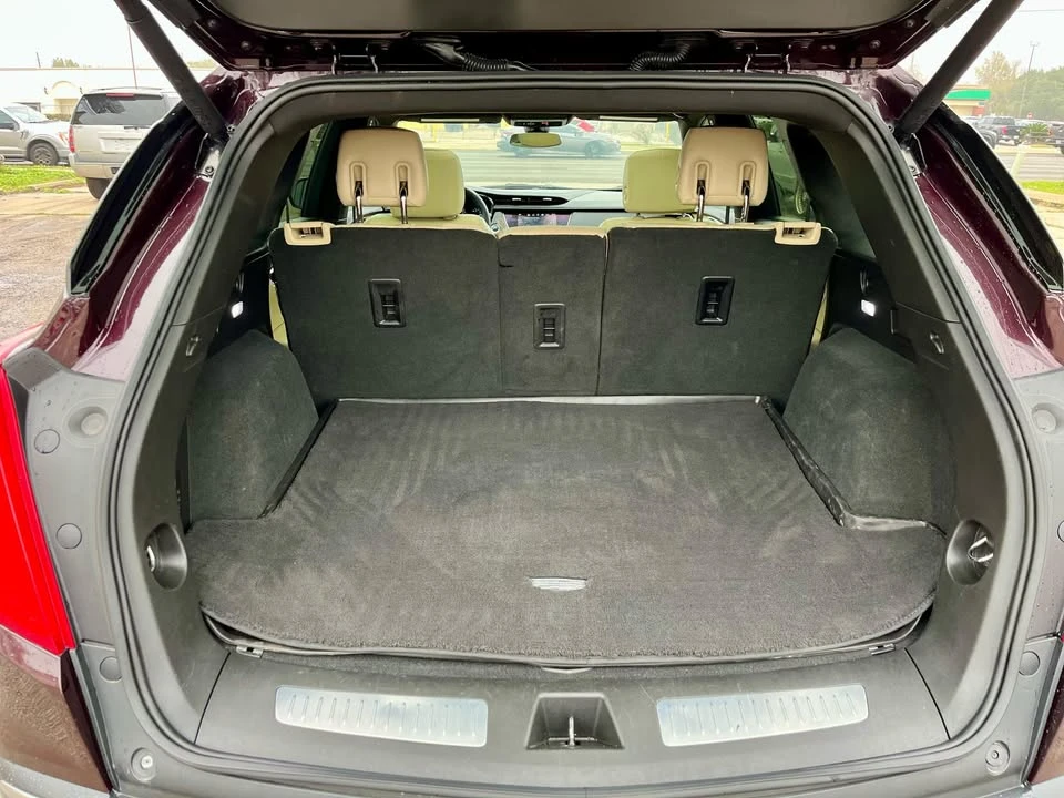 2017 Cadillac XT5 - Image 17 of 20
