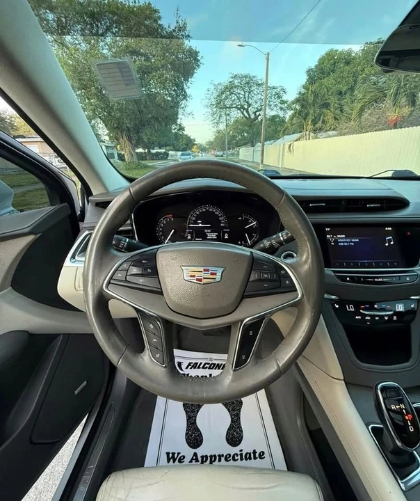 2017 Cadillac XT5 - Image 9 of 20