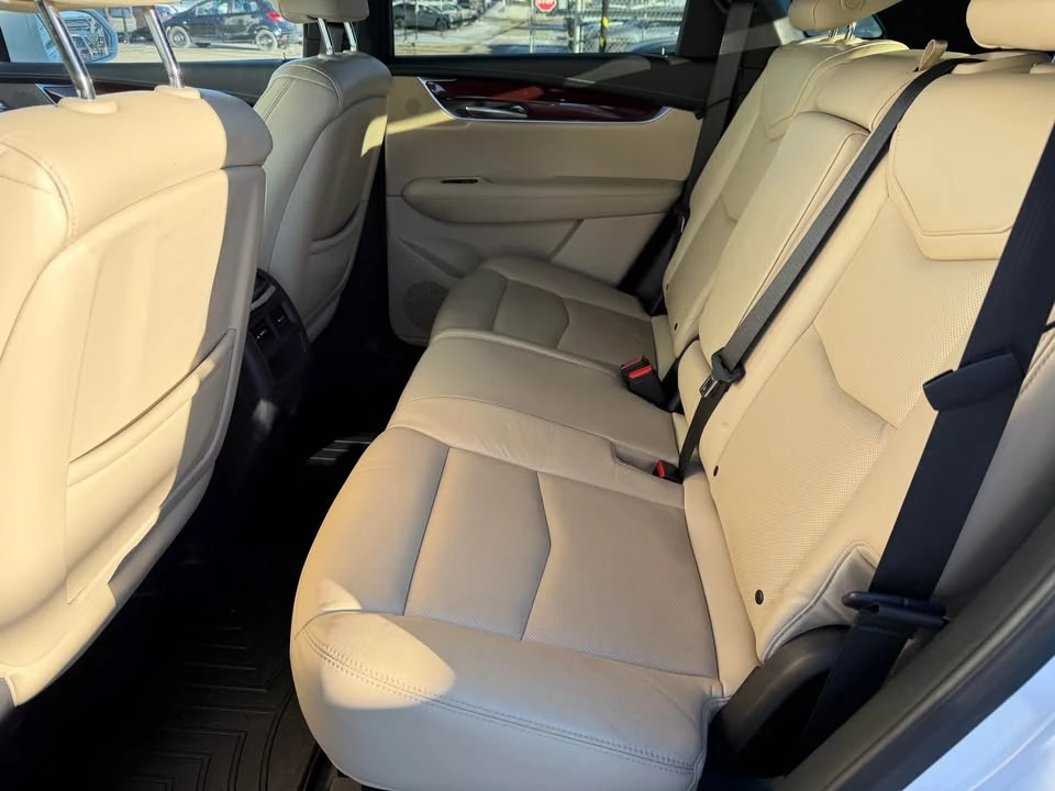 2017 Cadillac XT5 - Image 8 of 16