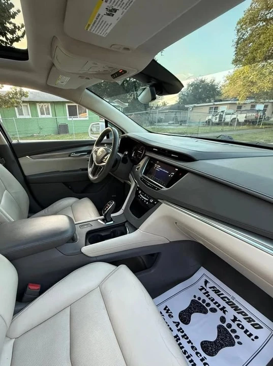 2017 Cadillac XT5 - Image 16 of 20