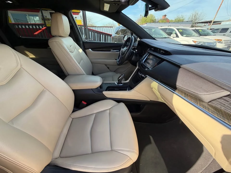 2017 Cadillac XT5 - Image 6 of 12