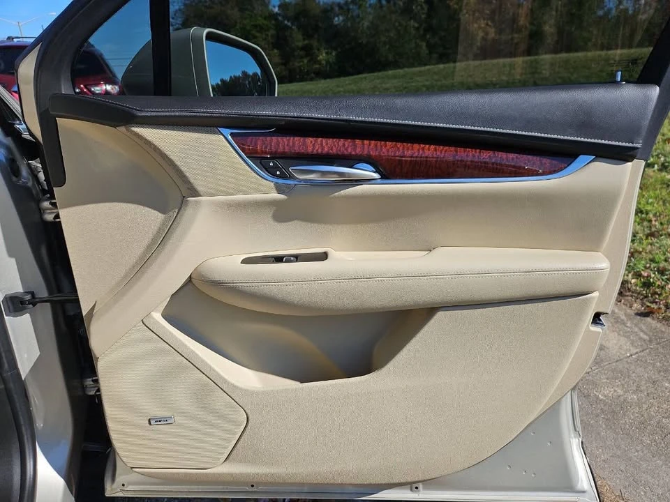 2017 Cadillac XT5 - Image 14 of 20