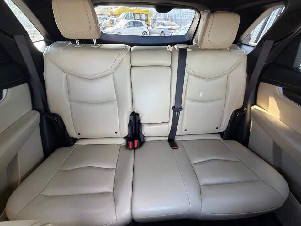 2017 Cadillac XT5 - Image 8 of 12