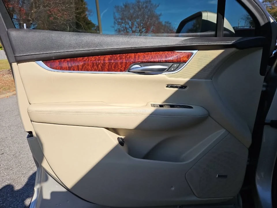 2017 Cadillac XT5 - Image 11 of 20