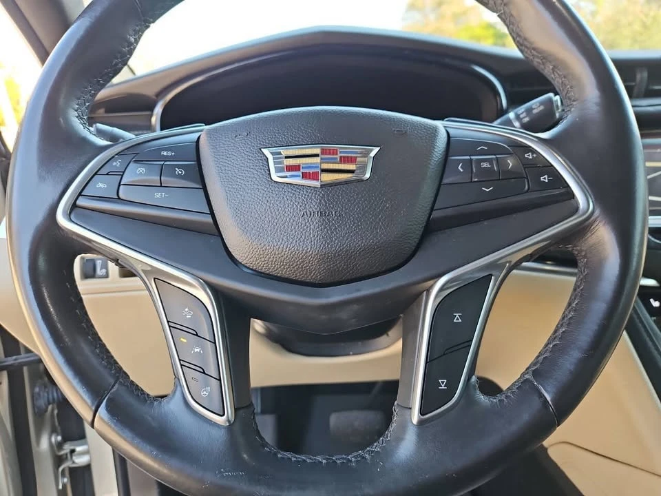 2017 Cadillac XT5 - Image 19 of 20