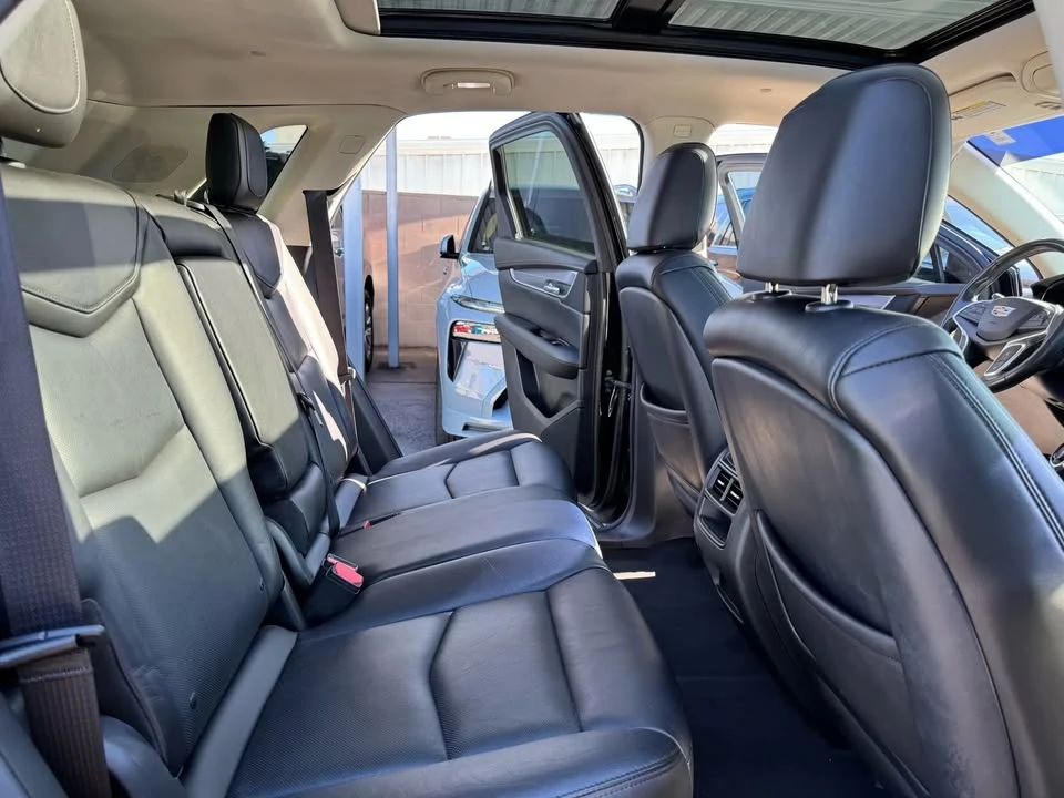 2017 Cadillac XT5 - Image 17 of 20