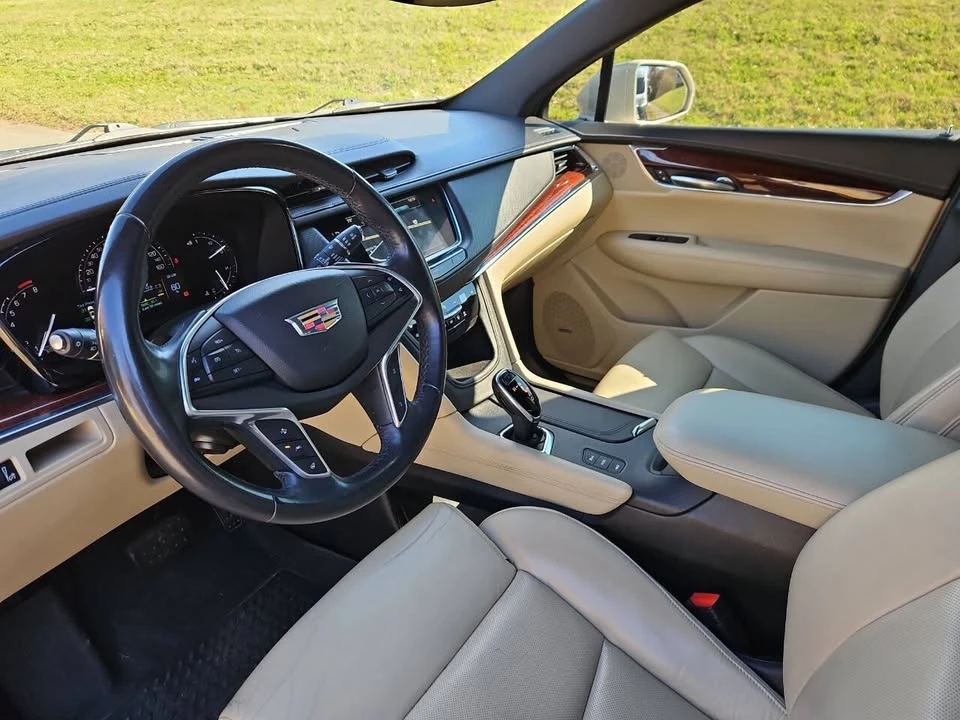 2017 Cadillac XT5 - Image 9 of 20