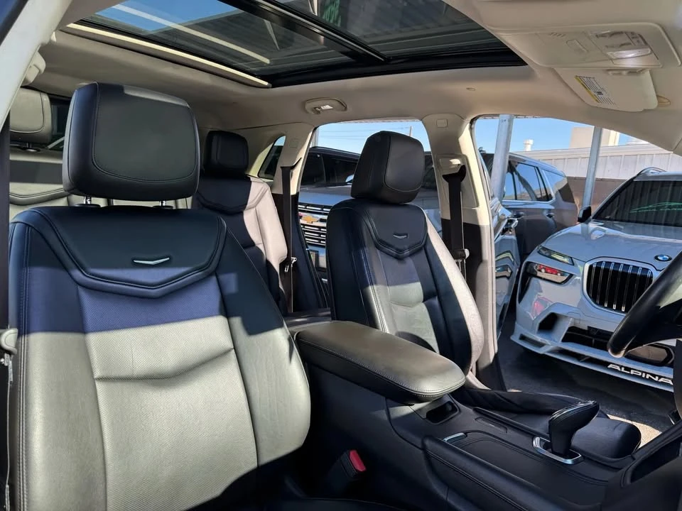 2017 Cadillac XT5 - Image 18 of 20