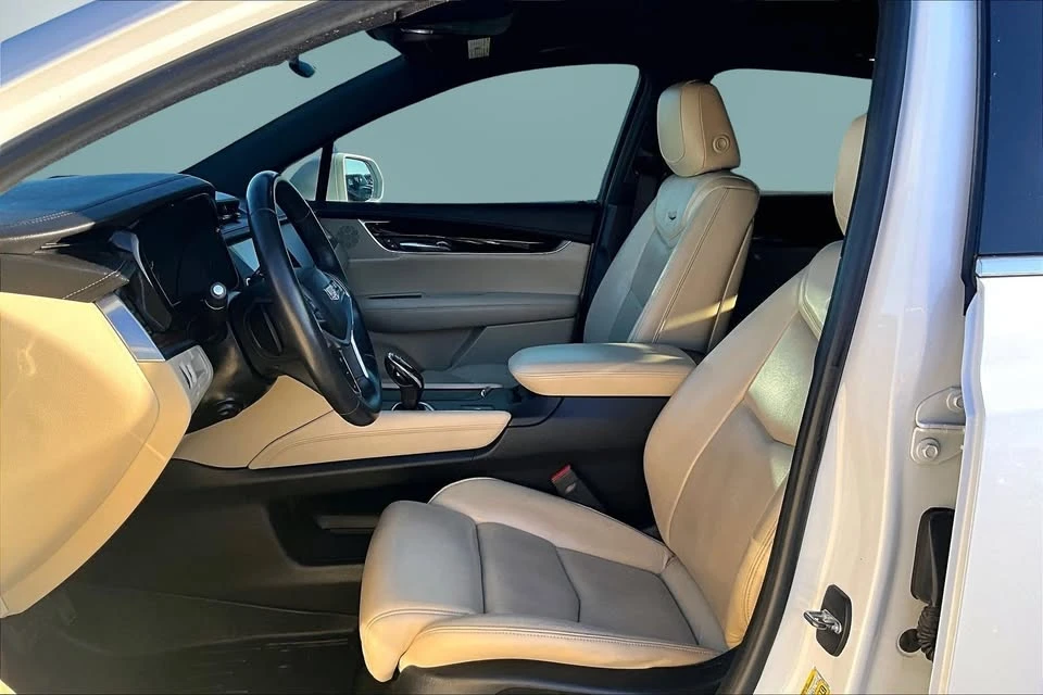 2017 Cadillac XT5 - Image 10 of 15