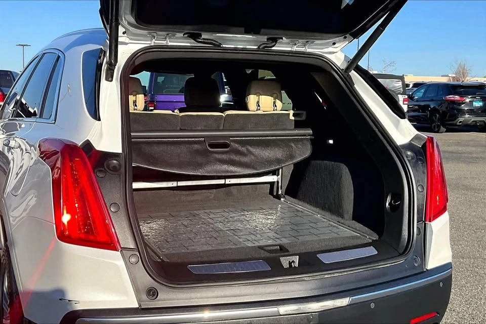 2017 Cadillac XT5 - Image 5 of 15