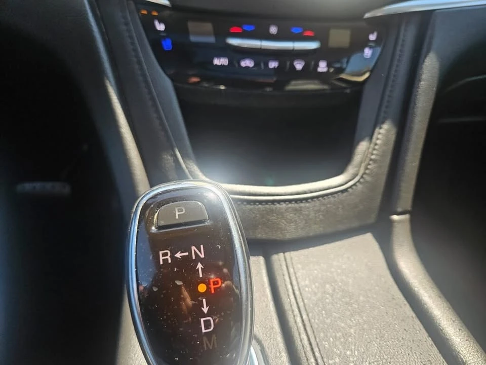 2017 Cadillac XT5 - Image 10 of 19