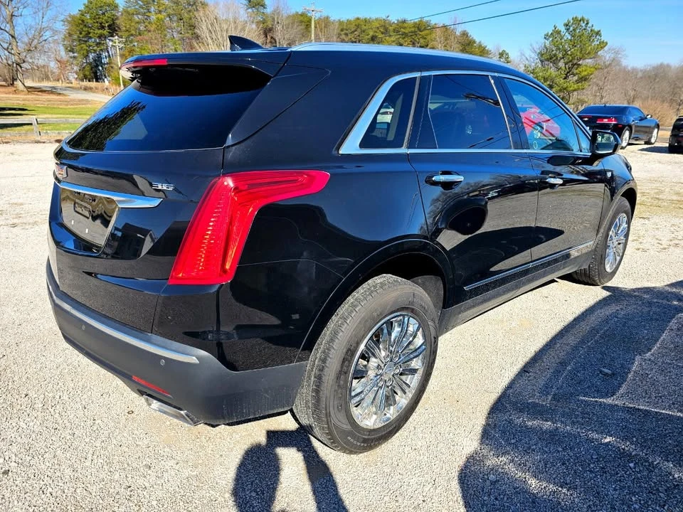 2017 Cadillac XT5 - Image 2 of 5
