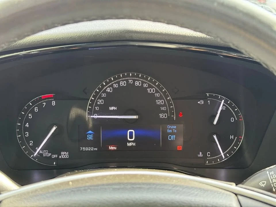 2017 Cadillac XT5 - Image 15 of 20