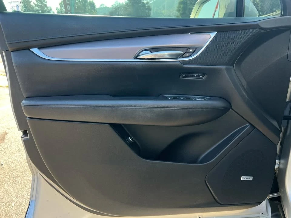 2017 Cadillac XT5 - Image 17 of 20