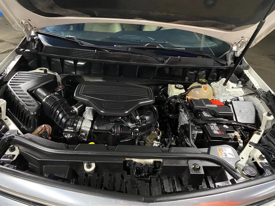 2017 Cadillac XT5 - Image 12 of 13