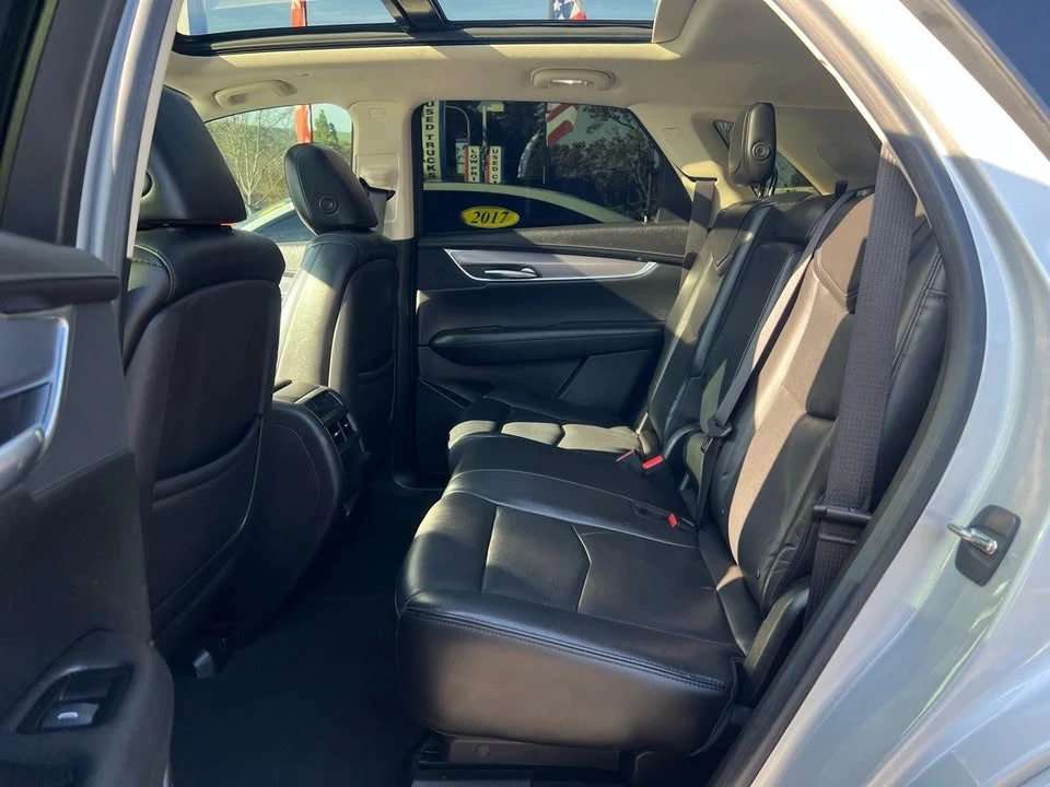 2017 Cadillac XT5 - Image 18 of 20