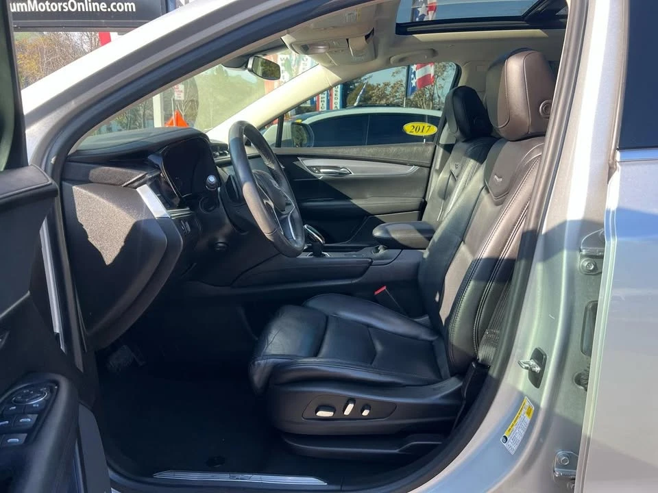 2017 Cadillac XT5 - Image 11 of 20