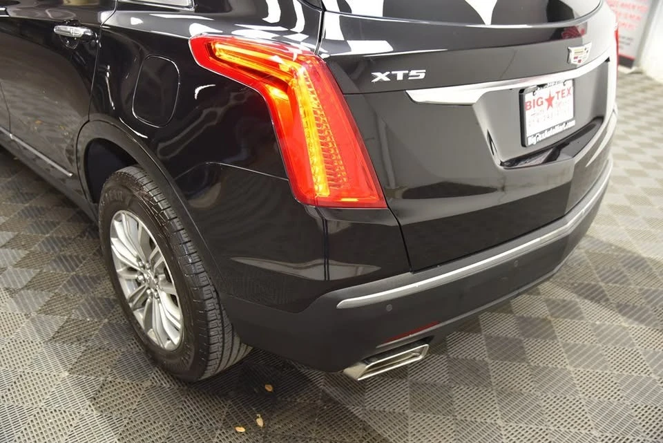 2017 Cadillac XT5 - Image 12 of 20