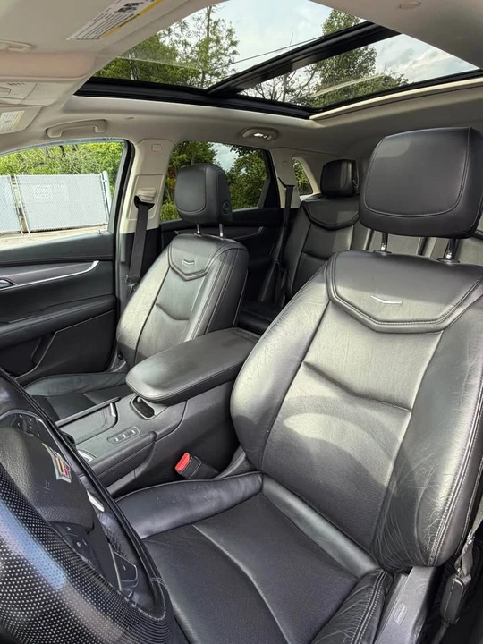 2017 Cadillac XT5 - Image 4 of 13
