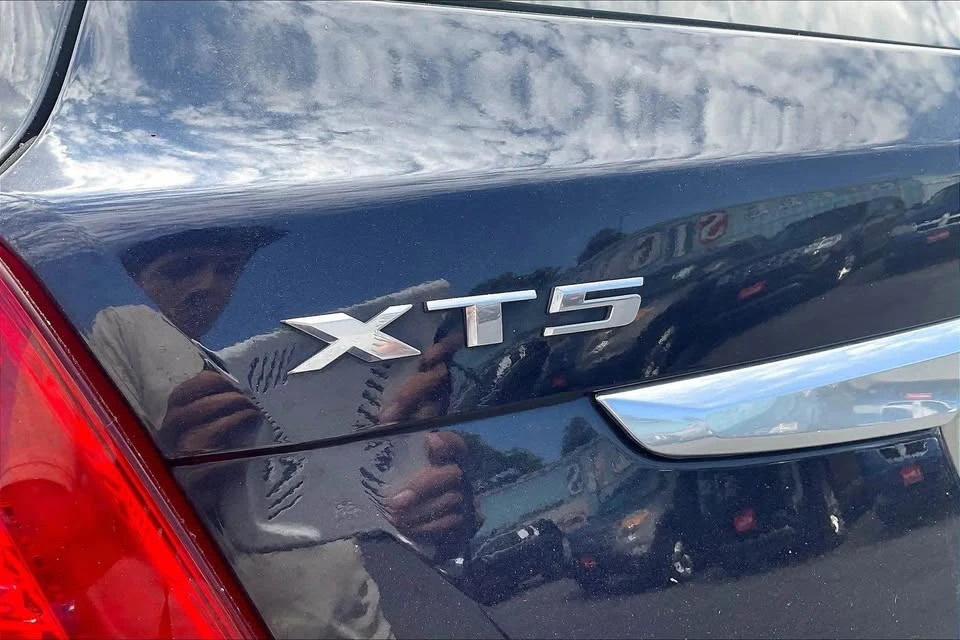 2017 Cadillac XT5 - Image 9 of 20