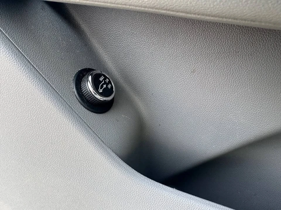 2017 Cadillac XT5 - Image 14 of 20