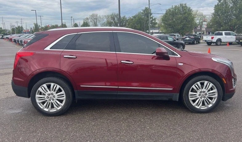 2017 Cadillac XT5 - Image 2 of 11