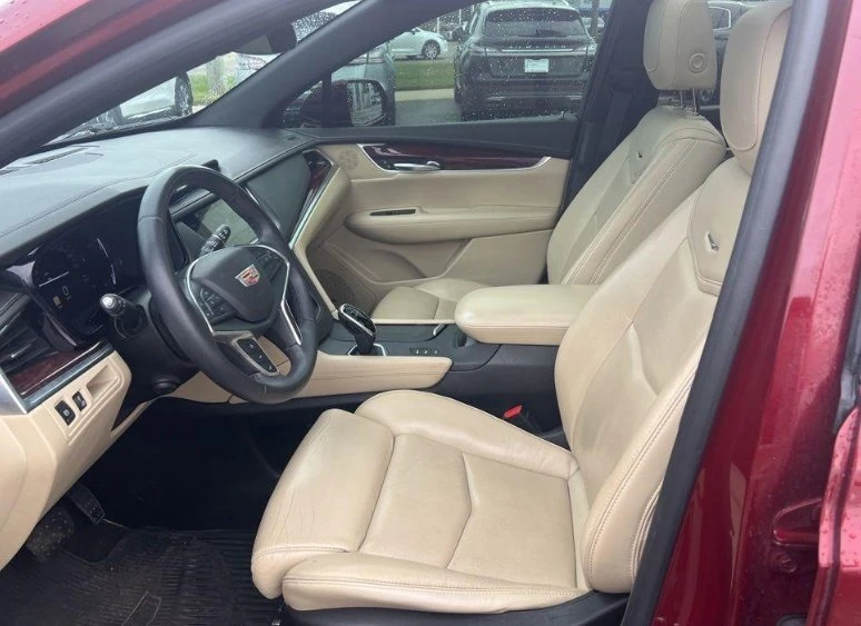 2017 Cadillac XT5 - Image 9 of 11