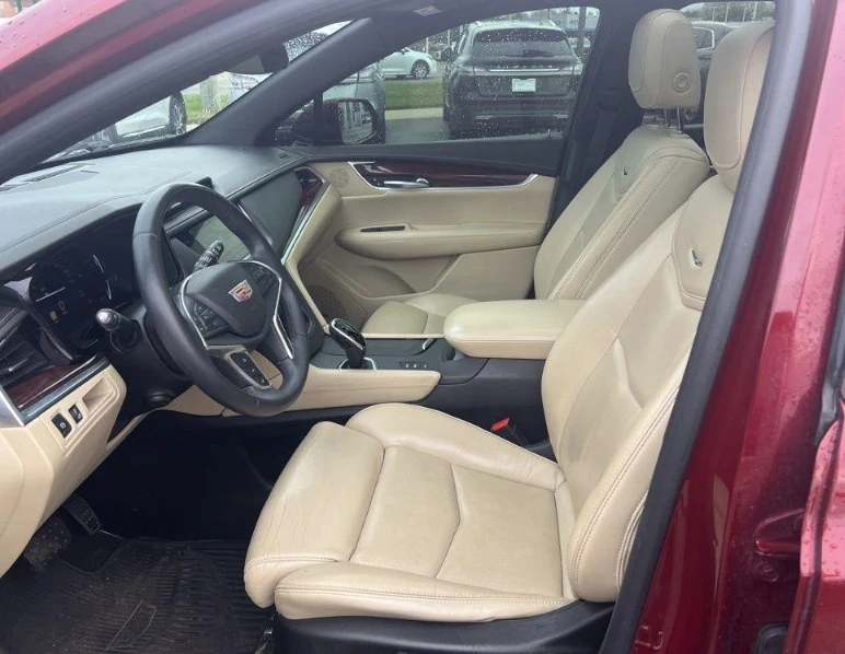2017 Cadillac XT5 - Image 10 of 13