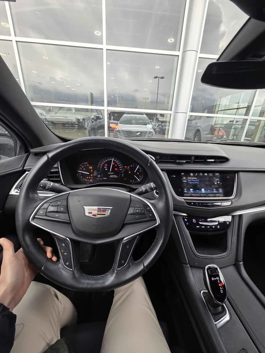 2017 Cadillac XT5 - Image 3 of 7