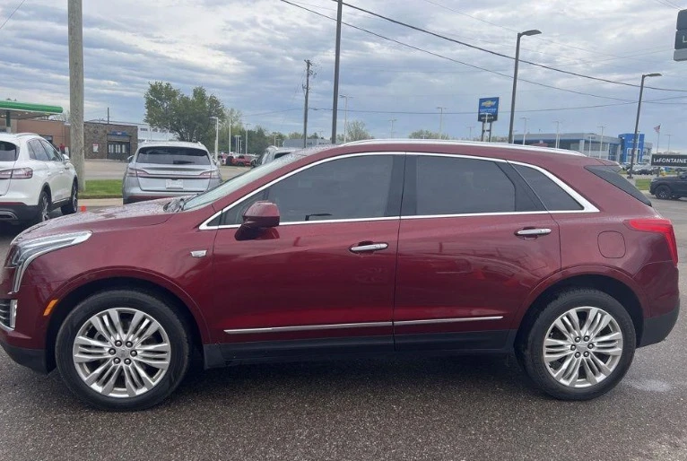 2017 Cadillac XT5 - Image 2 of 13