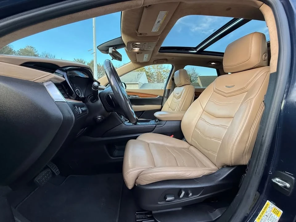 2017 Cadillac XT5 - Image 8 of 18