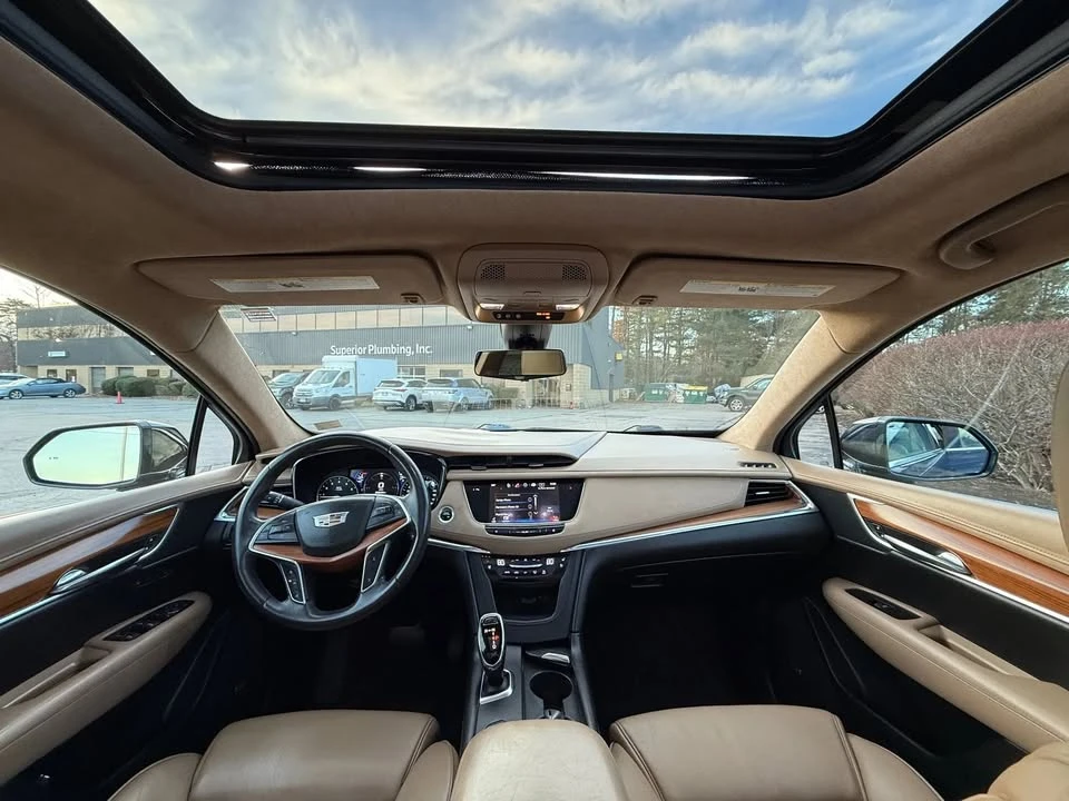 2017 Cadillac XT5 - Image 16 of 18