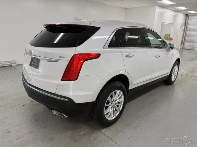 2017 Cadillac XT5 - Image 5 of 18