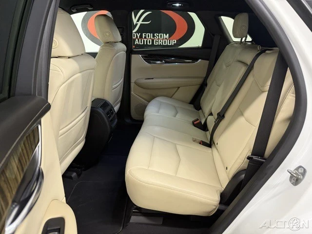 2017 Cadillac XT5 - Image 12 of 18