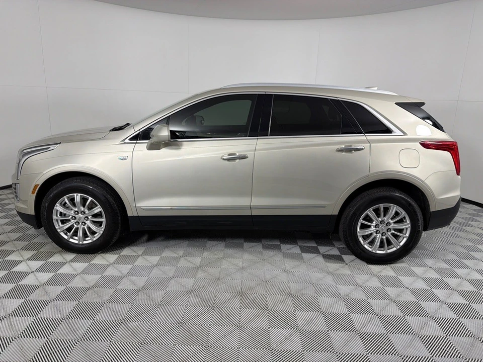 2017 Cadillac XT5 - Image 8 of 21