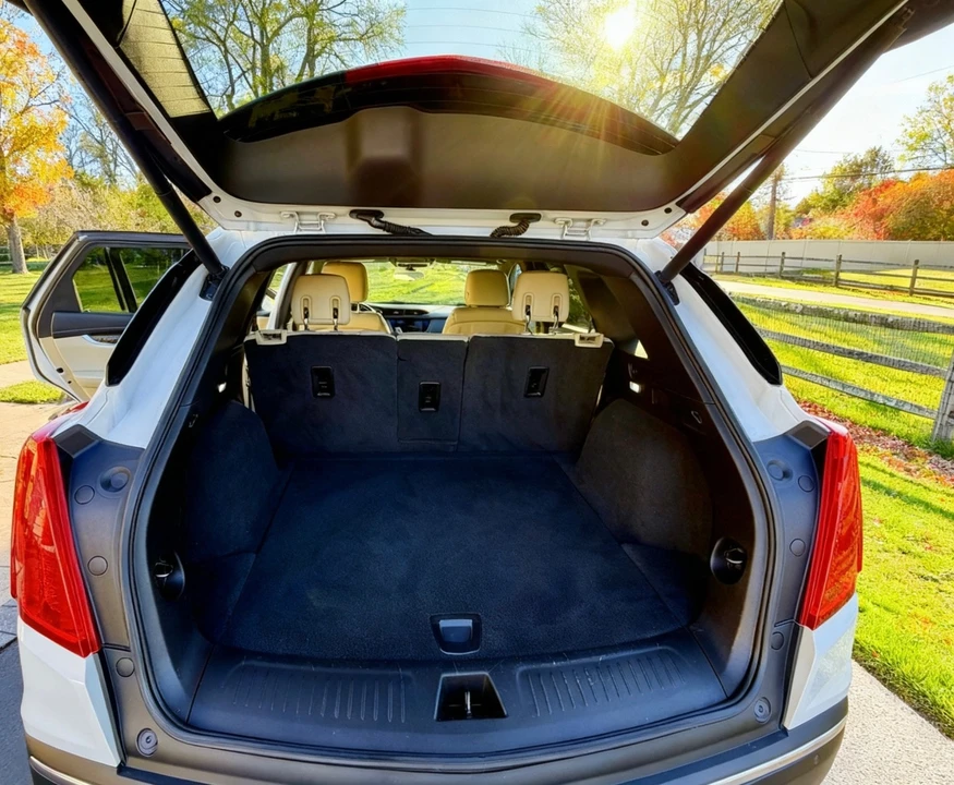 2017 Cadillac XT5 - Image 14 of 15