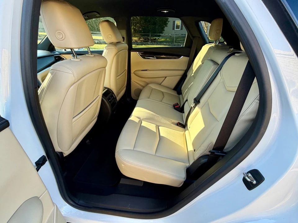 2017 Cadillac XT5 - Image 5 of 15