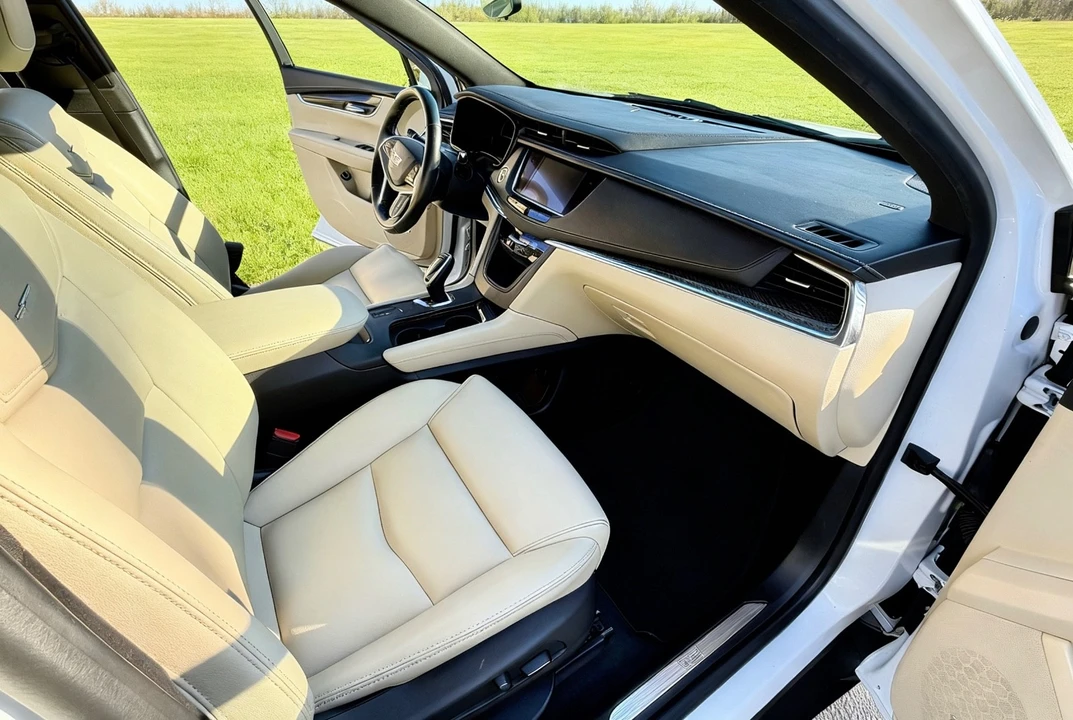 2017 Cadillac XT5 - Image 13 of 15