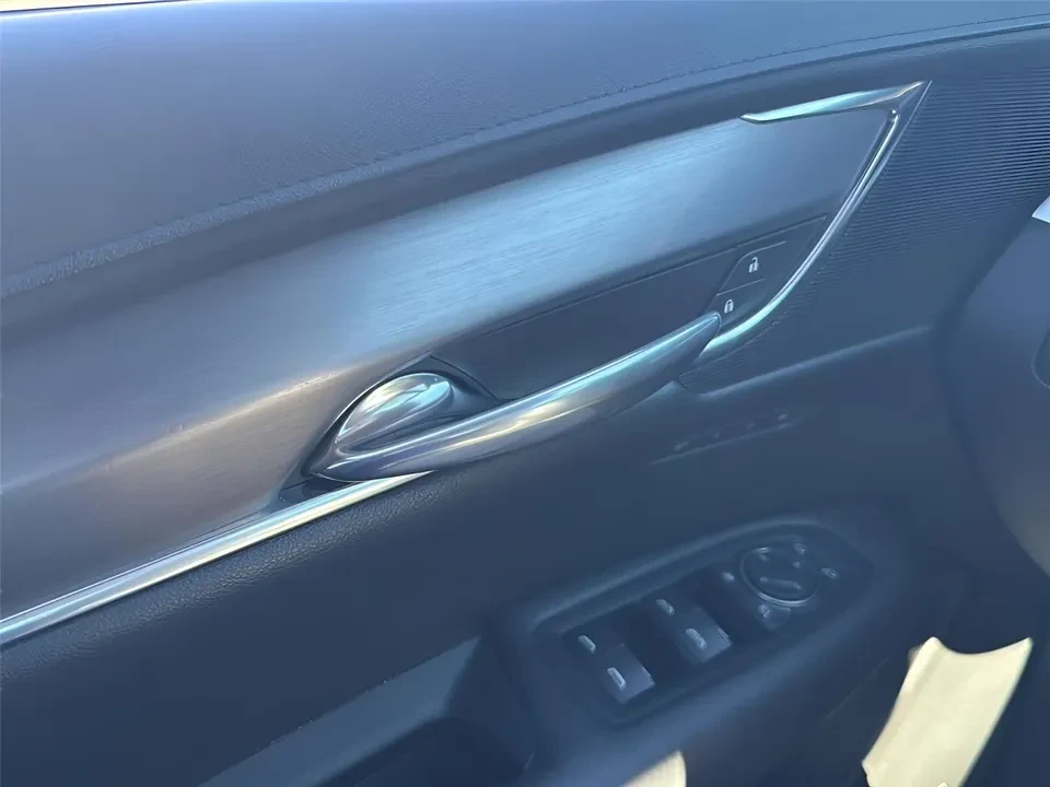 2017 Cadillac XT5 - Image 19 of 20