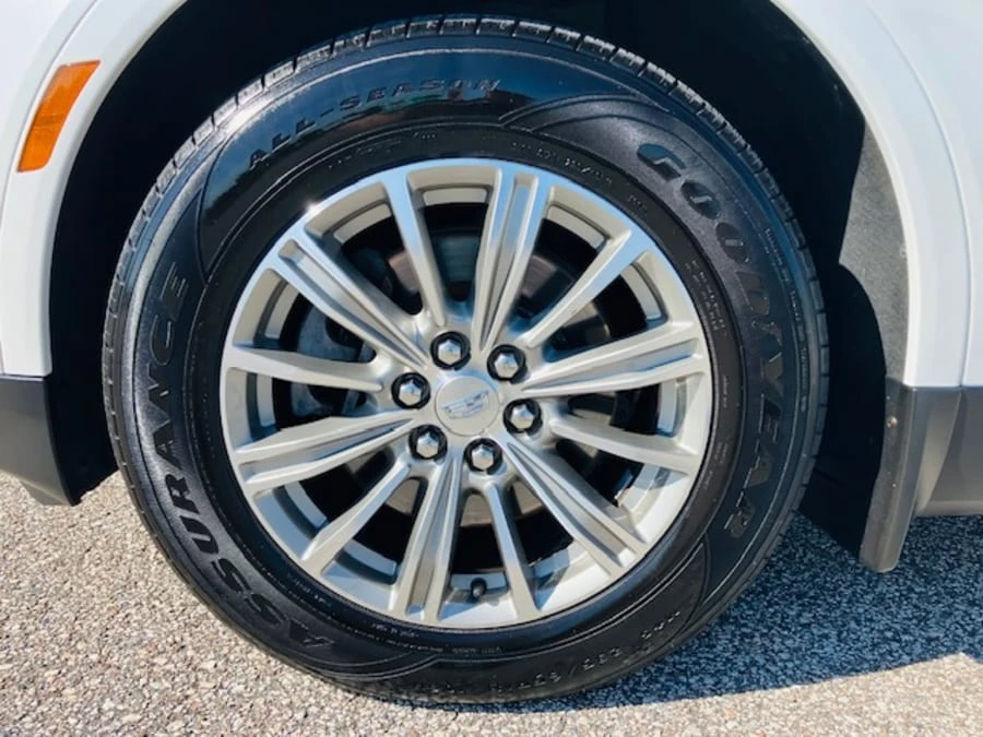 2017 Cadillac XT5 - Image 9 of 15