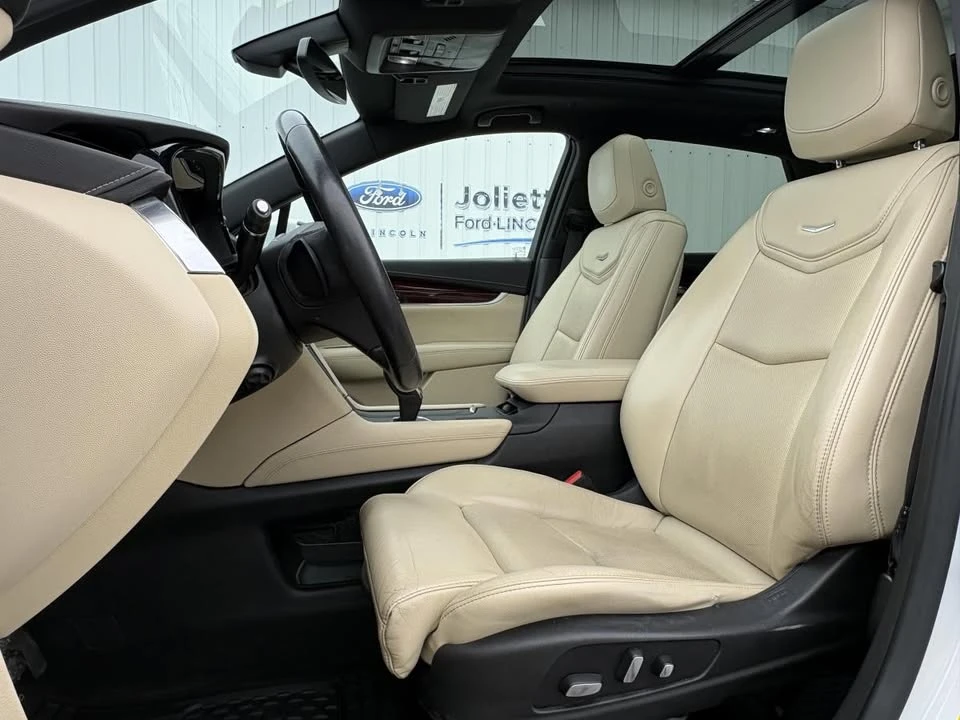 2017 Cadillac XT5 - Image 10 of 20