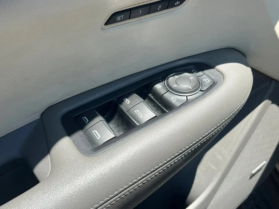 2017 Cadillac XT5 - Image 17 of 20