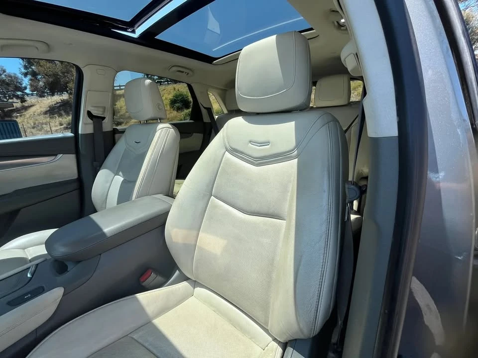 2017 Cadillac XT5 - Image 19 of 20