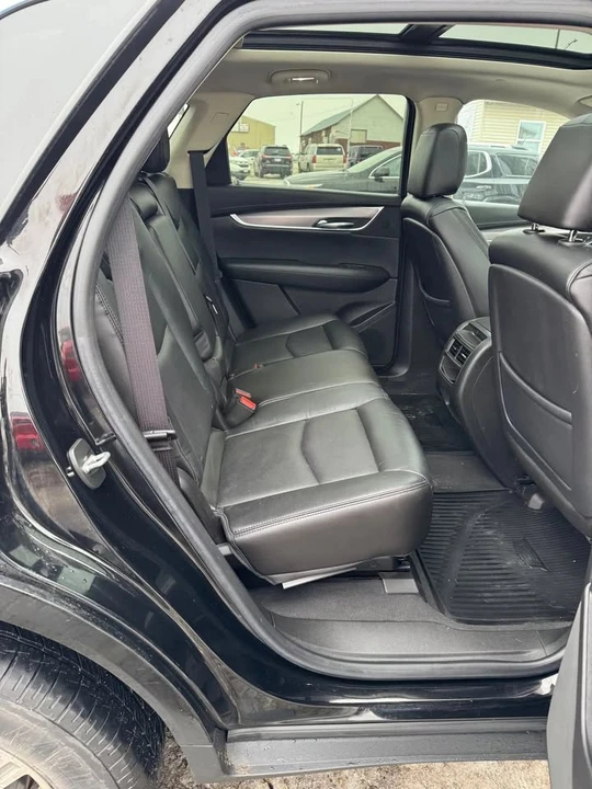 2017 Cadillac XT5 - Image 6 of 11