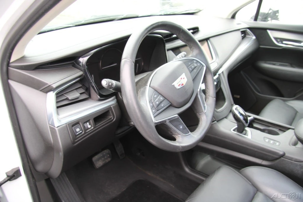 2017 Cadillac XT5 - Image 15 of 21