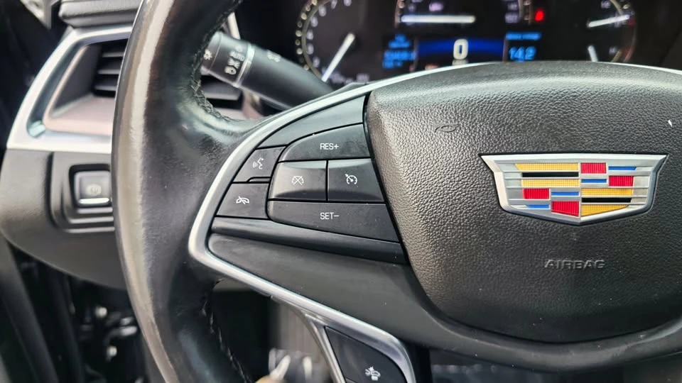 2017 Cadillac XT5 - Image 17 of 19