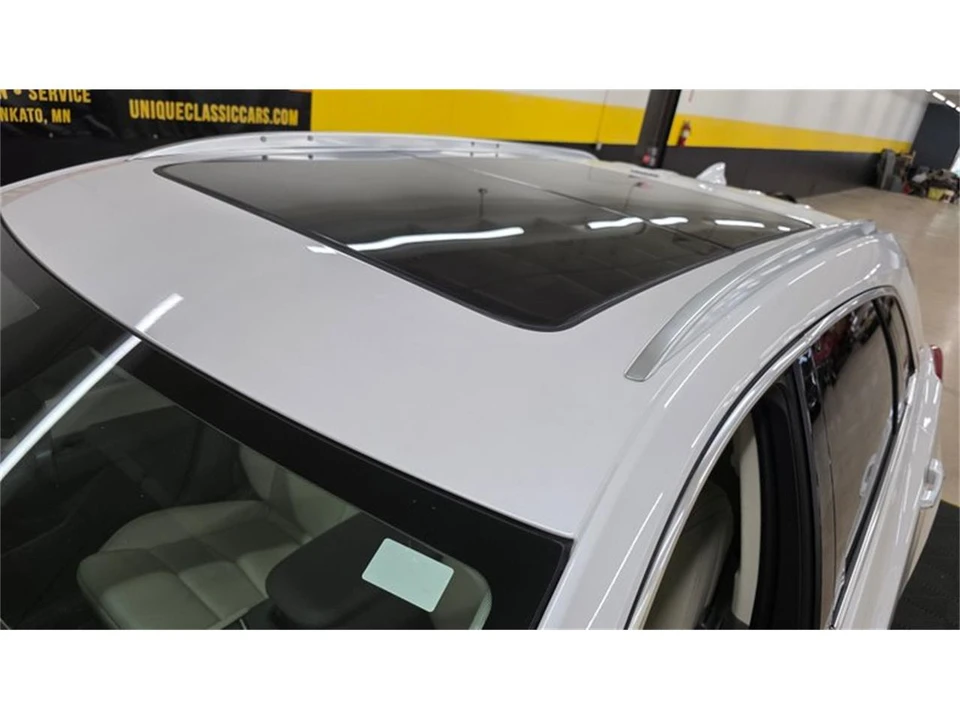 2017 Cadillac XT5 - Image 15 of 31