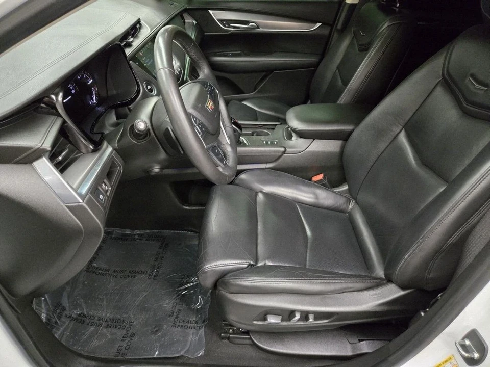 2017 Cadillac XT5 - Image 6 of 12