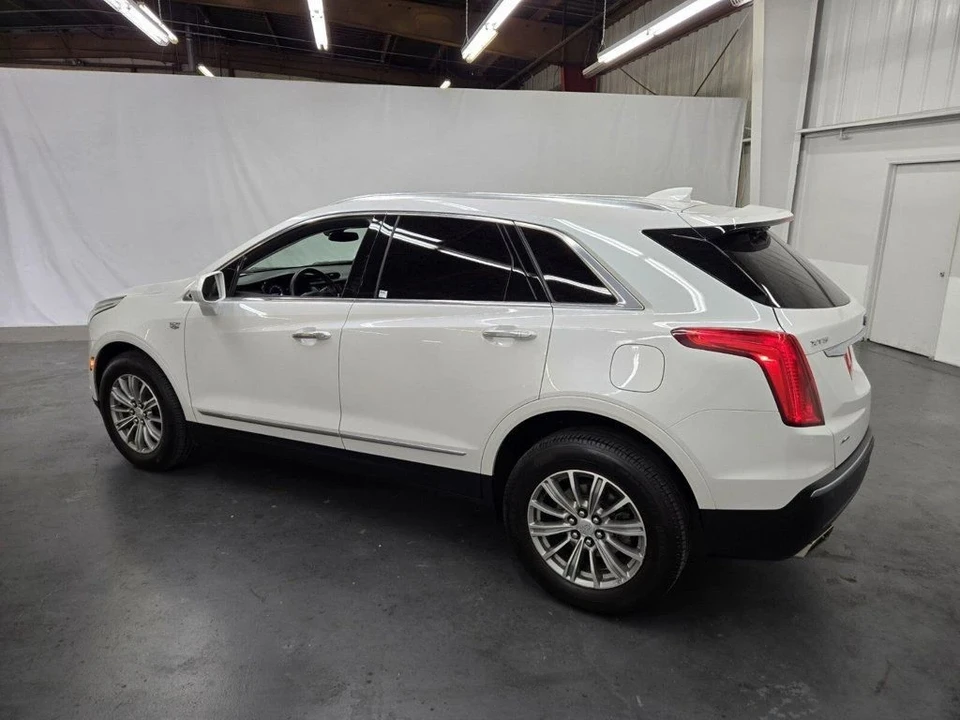2017 Cadillac XT5 - Image 2 of 12