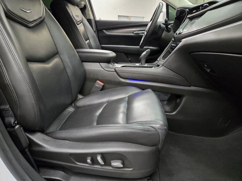 2017 Cadillac XT5 - Image 13 of 21